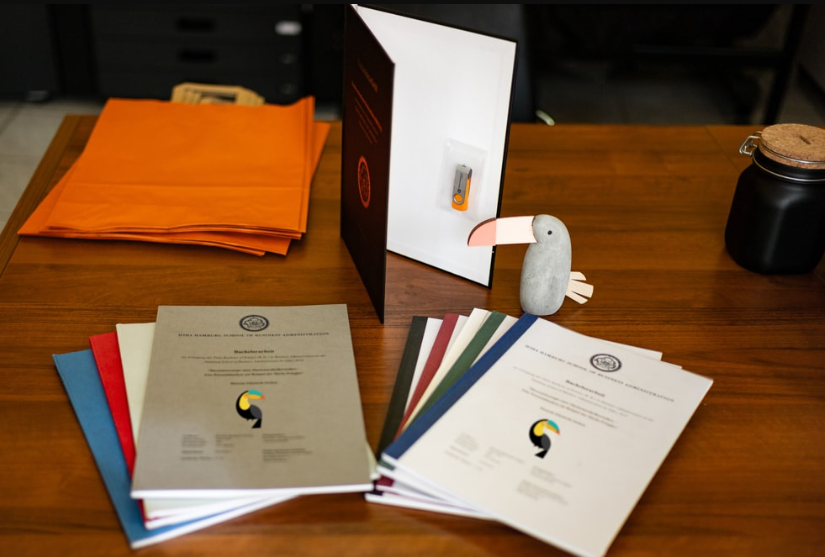 TesiLab: Fast and Eco-Friendly Bachelorarbeit Online Binden in Germany