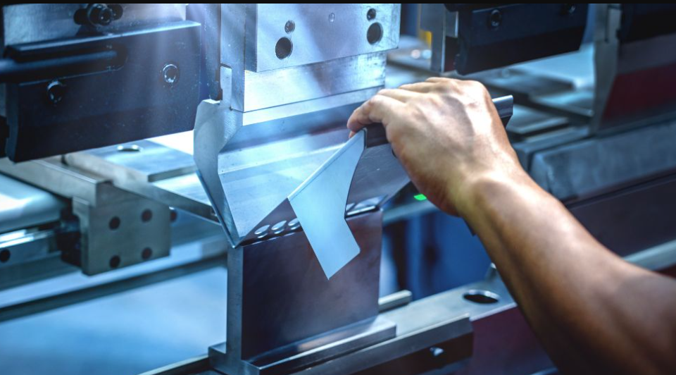 Understanding Tools Used in Sheet Metal Bending